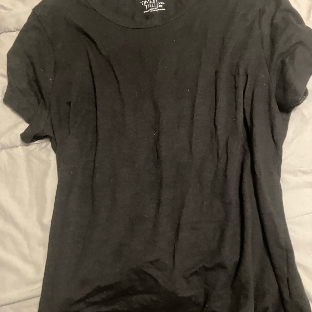 Time and Tru women’s Black Tee